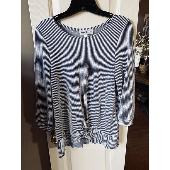Star Vixen Blue and White Stripe Top with Knot Waist‎ Size Large - Picture 1 of 3